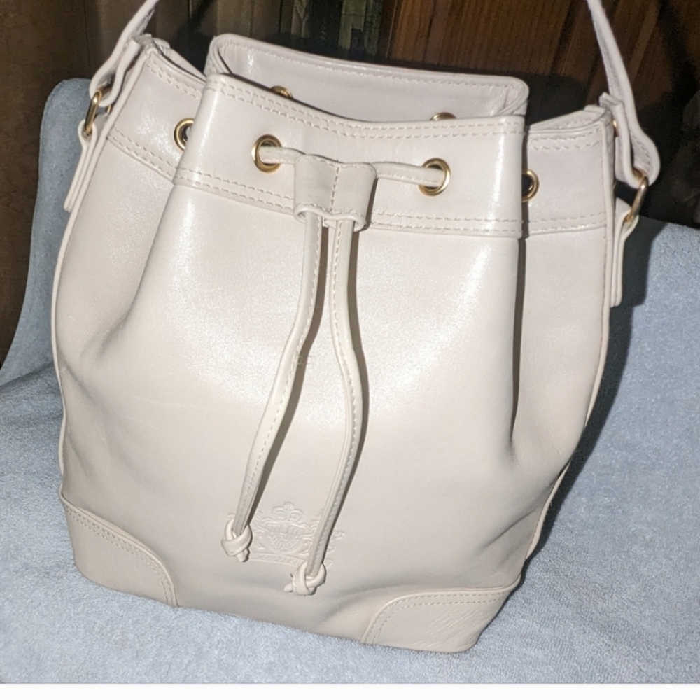 EUC LOUVIER BROWN BUCKET PEBBLED LEATHER HANDBAG - Picture 2 of 9